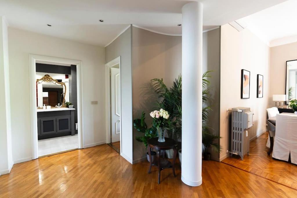Damiki Luminoso, Appartement Turin